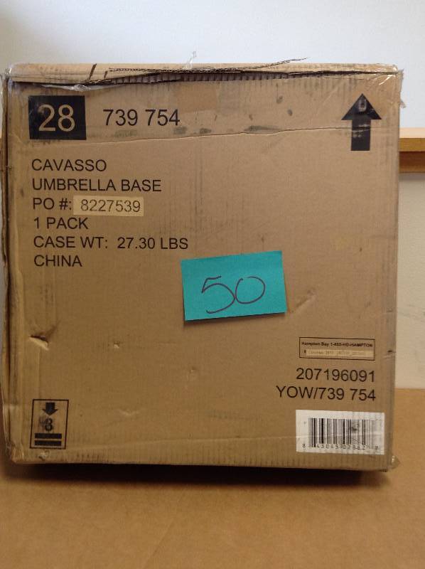 lot 50 image: Cavasso Umbrella Base