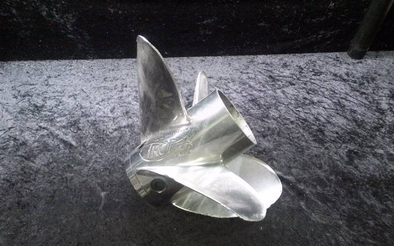 lot 4 image: Stainless Steel Propeller - Mercury Marine Trophy Plus, 23 Pitch, 4 Blade