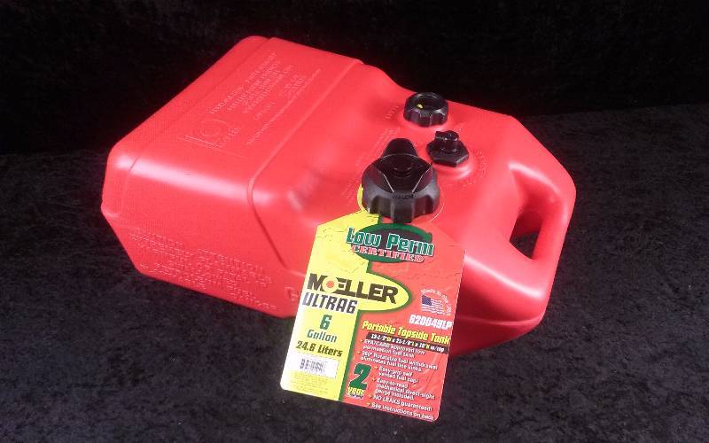 lot 11 image: Moeller Ultra6 Portable Topside Tank, 6 Gallon