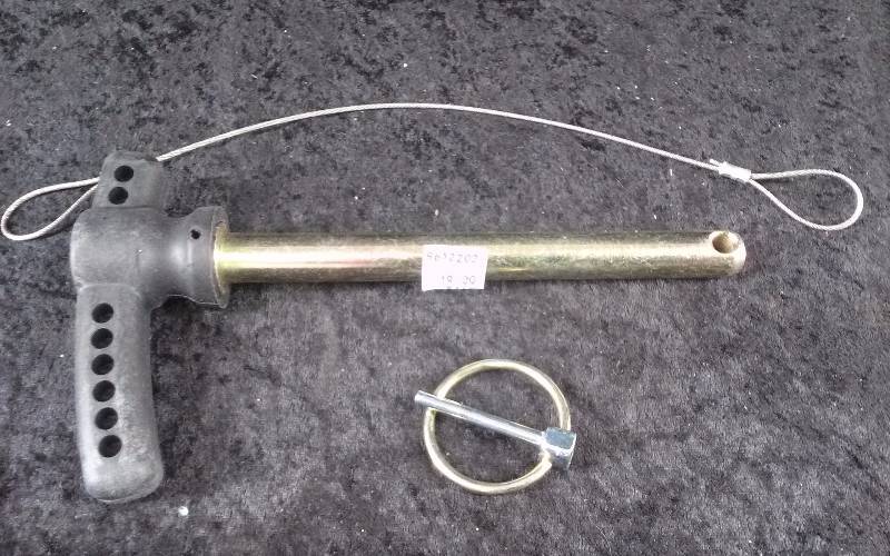 lot 78 image: Pin - Locking Swingaway Hitch wCable