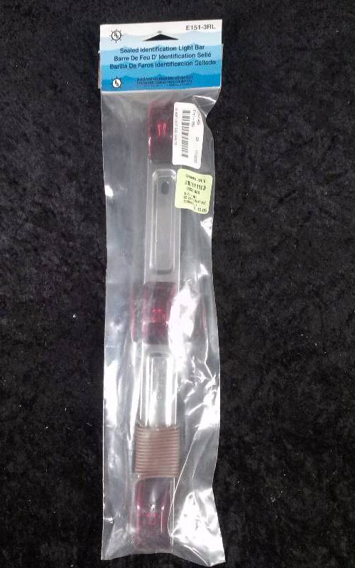 lot 125 image: Peterson Sealed Identification Light Bar, PN E151-3RL