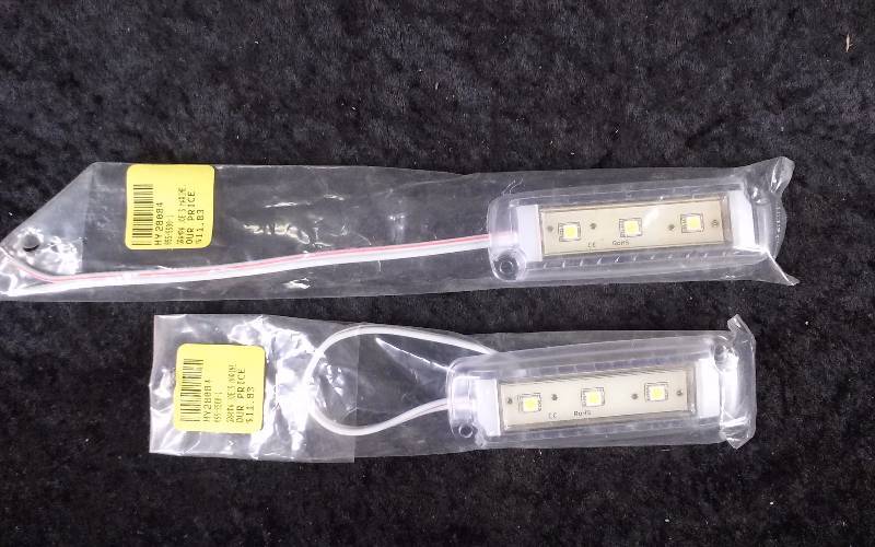 lot 155 image: Lot - (2) ILC Tri-Lite 4 x 1 RANGER Lights