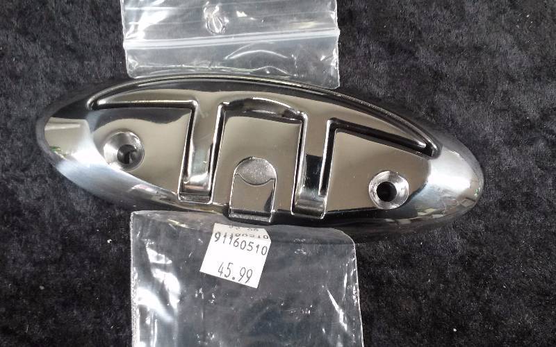 lot 201 image: Accon Cleat, 4 12 Folding-S
