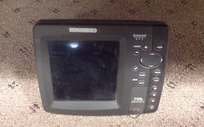 lot 215 image: Hummingbird 798c Side Imaging Fish Finder, 5 Color Display