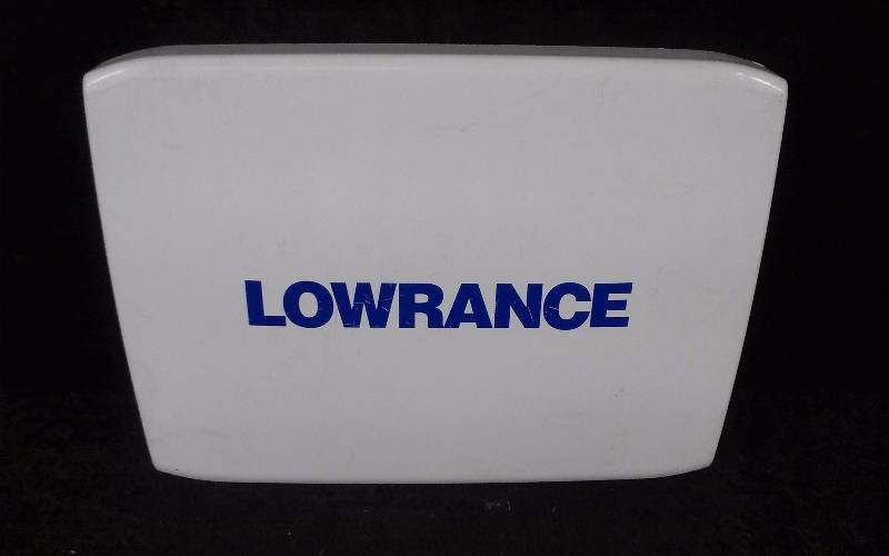 lot 407 image: Lowrance Protective Display Cover, 10 12 x 8