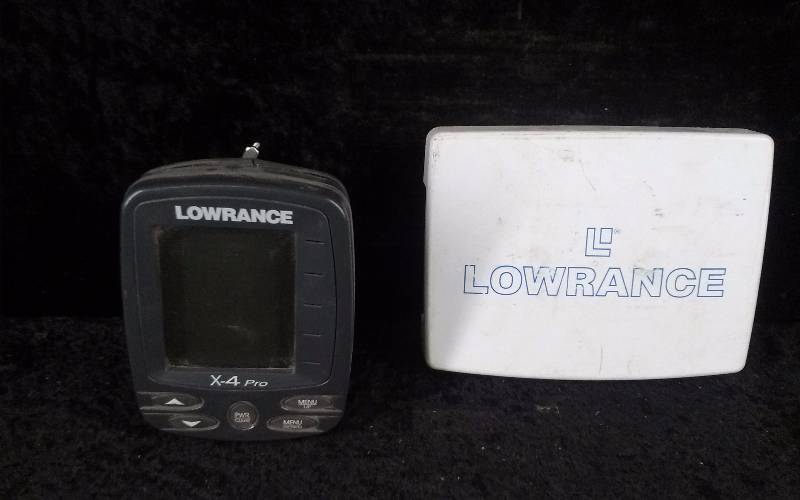 lot 409 image: Lowrane X-4 Pro Fish Finder & Lowrance Protective Cover (not for X-4)