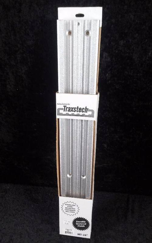 lot 412 image: Traxstech 24 Mounting Track, MT-24