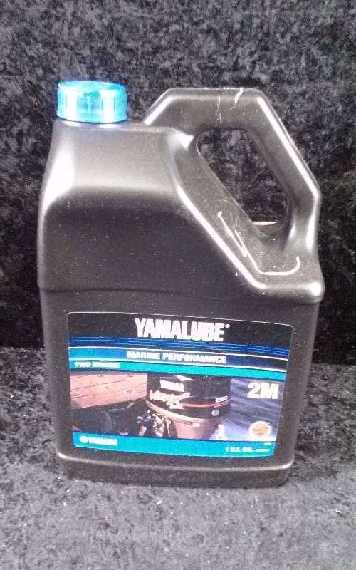 lot 466 image: OIL - Yamalube Marine Performance 2-Stroke, 2M, 1 Gallon