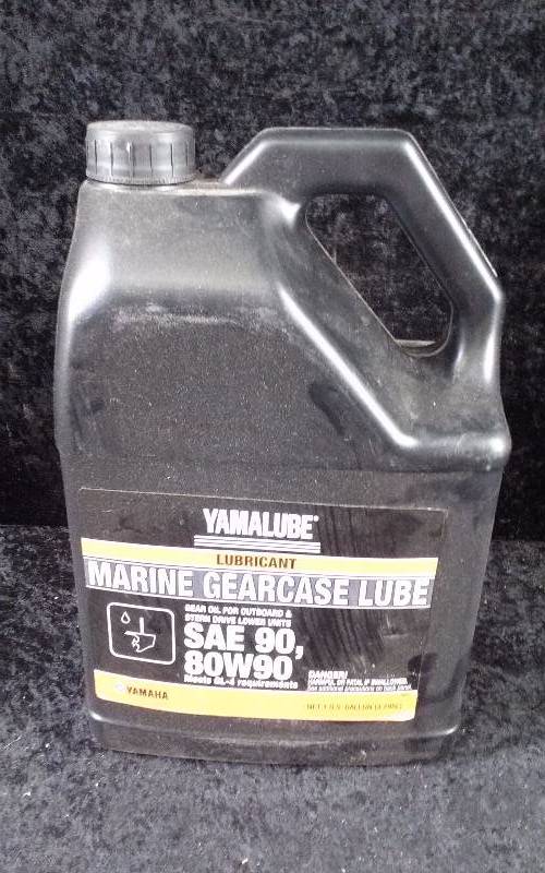 lot 474 image: OIL - Yamalube Marine Gearcase Lube, SAE 90, 80W90, 1 Gallon