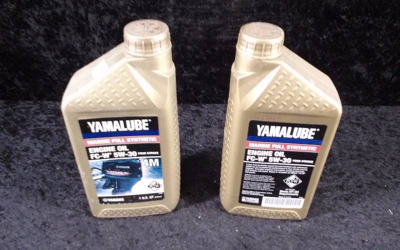 lot 480 image: OIL - (2) Yamalube Marine Synthetic Engine Oil, 4-Stroke, 4M, FC-W, 5W-30, 1qteach