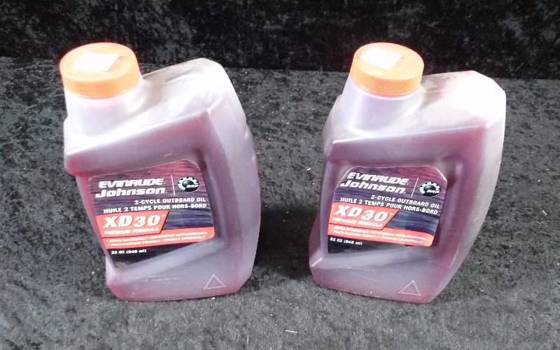 lot 506 image: OIL - (2) Evinrude XD30, 2-Cycle Outboard Oil, 1qteach