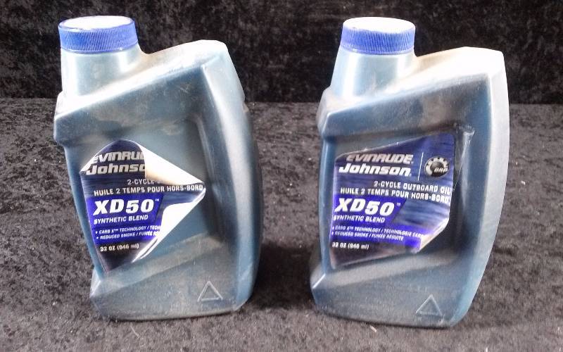 lot 517 image: OIL - (2) Evinrude XD50, 2-Cycle Outboard Oil, 1qteach