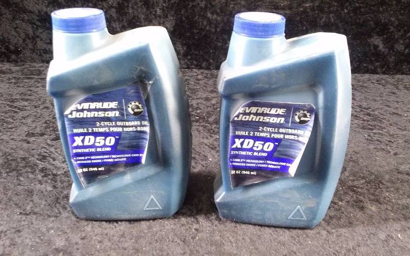 lot 518 image: OIL - (2) Evinrude XD50, 2-Cycle Outboard Oil, 1qteach