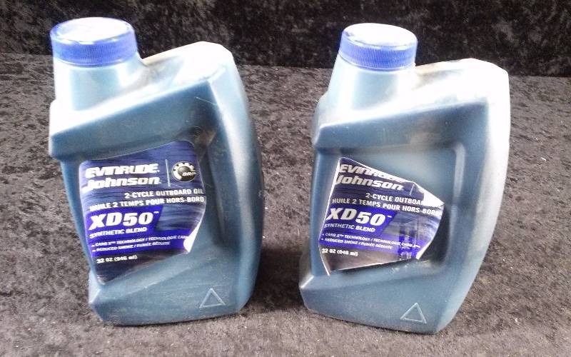 lot 520 image: OIL - (2) Evinrude XD50, 2-Cycle Outboard Oil, 1qteach