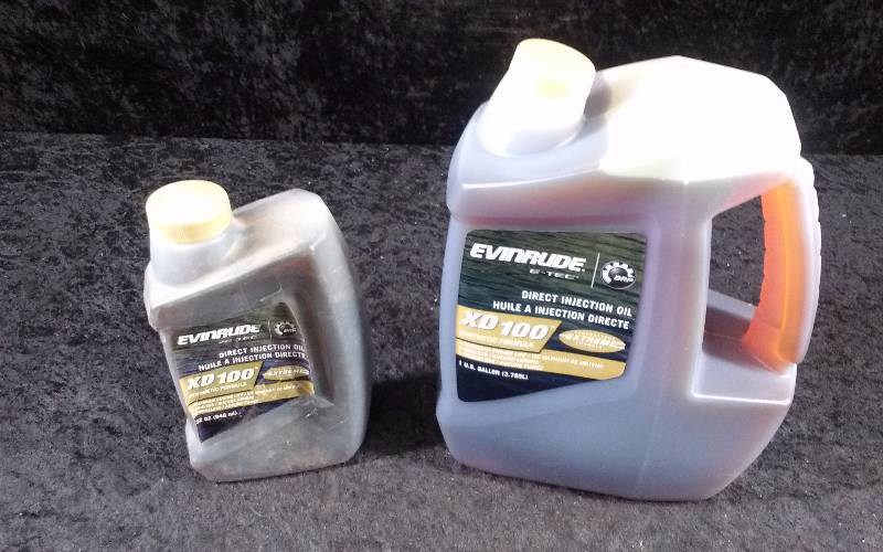 lot 522 image: OIL - (2) Evinrude XD100 Direct Injection Oil (1 gallon & 1qt)
