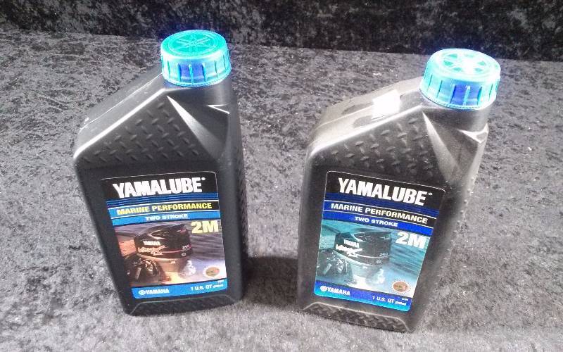 lot 538 image: OIL - (2) Yamalube Marine Performance, 2-Stroke, 2M, 1qteach