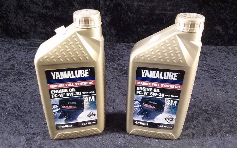 lot 548 image: OIL - (2) Yamalube Marine Engine Oil, 4-Stroke, 4M, FC-W 5W-30, 1qteach