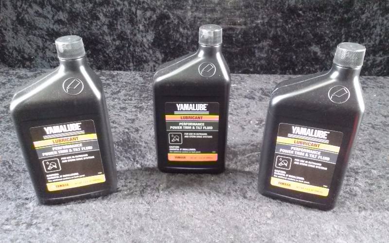 lot 557 image: (3) Yamalube Performance Power TrimTilt Fluid, 1qteach