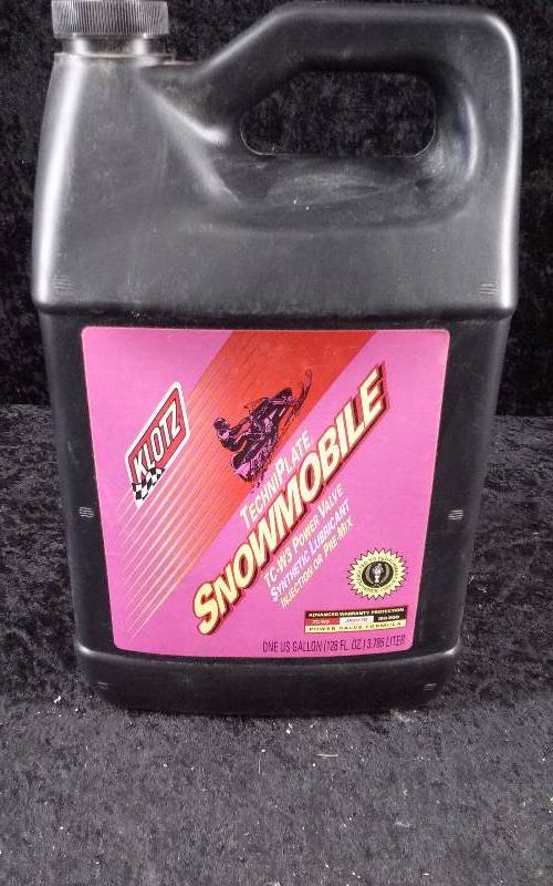 lot 636 image: KLOTZ TechniPlate Snowmobile Oil, Power Valve, TC-W3, KL-216, 1 Gallon