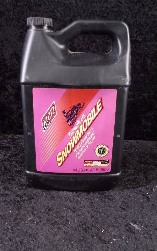 lot 637 image: KLOTZ TechniPlate Snowmobile Oil, Power Valve, TC-W3, KL-216, 1 Gallon