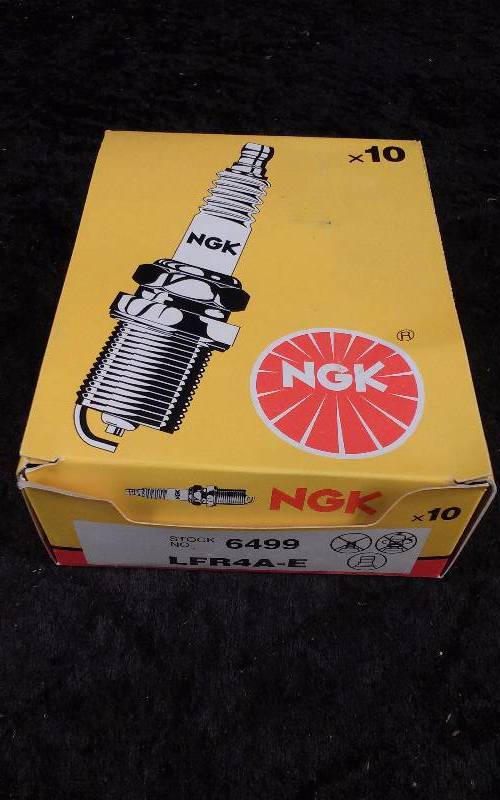 lot 703 image: SPARKPLUG - (6) NGK 6499LFR4A-E