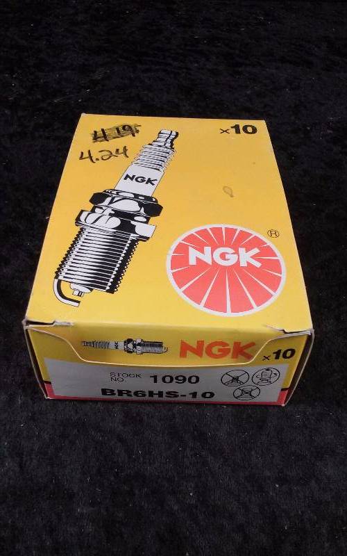 lot 706 image: SPARKPLUG - (6) NGK 1090BR6HS-10