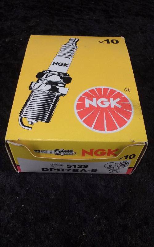 lot 717 image: SPARKPLUG - (8) NGK 5129DPR7EA-9