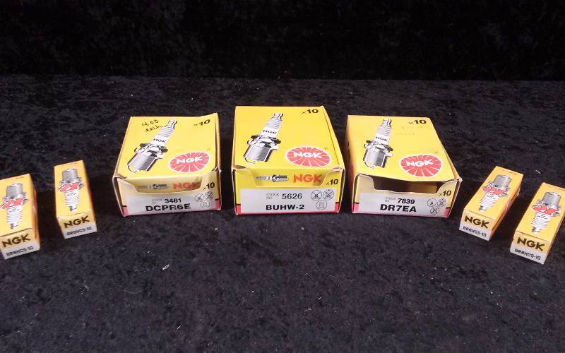 lot 721 image: SPARKPLUG - Lot of 11 NGK (1) 7839DR7EA, (2) 5626BUHW-2, (4) 3481DCPR6E, (4) BR8HCS-10
