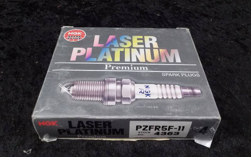 lot 752 image: SPARKPLUG - (4) NGK 4363PZFR5F-11