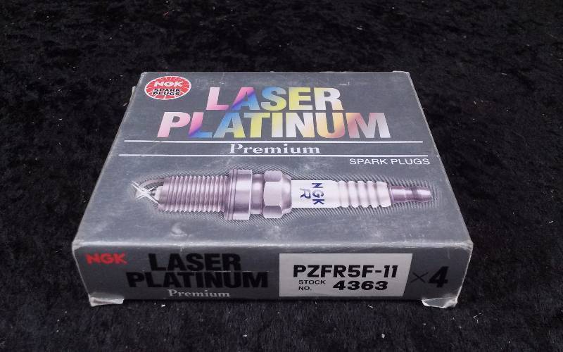 lot 753 image: SPARKPLUG - (4) NGK 4363PZFR5F-11