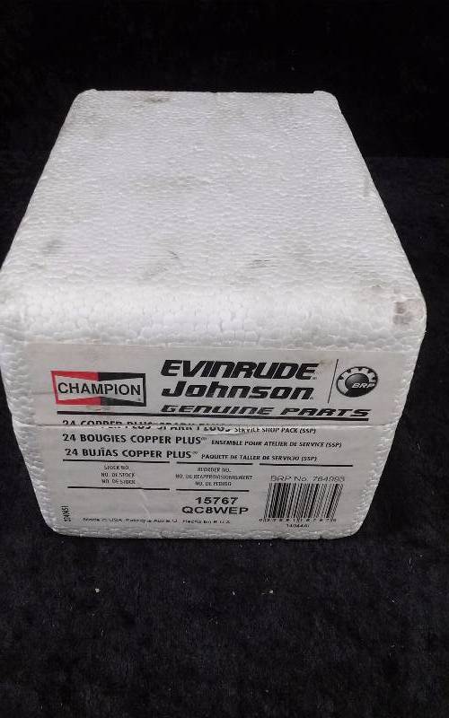lot 766 image: SPARKPLUG - (12) Champion Evinrude, 15767 QC8WEP
