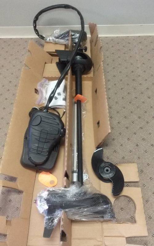lot 778 image: MinnKota Fortrex Trolling Motor, 112, 45, 36v, New, missing aluminium