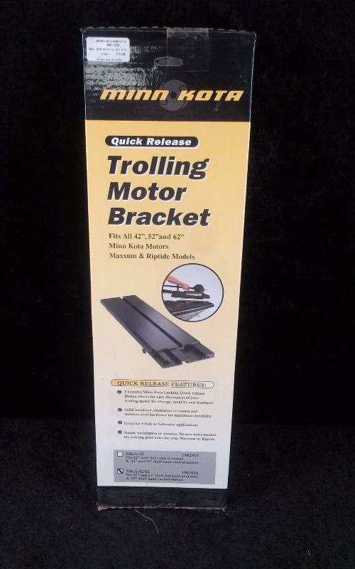 lot 789 image: MinnKota Quick Release Trolling Motor Bracket, PN MKA-5262  1862016