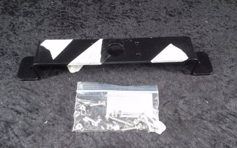 lot 849 image: KickN Bass Sonar Mount - Metal