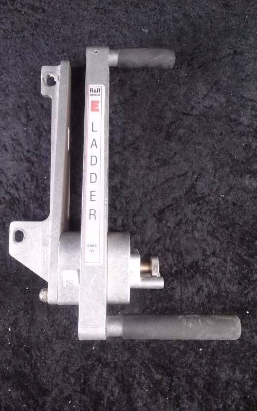 lot 858 image: R&R Design Emergency Ladder