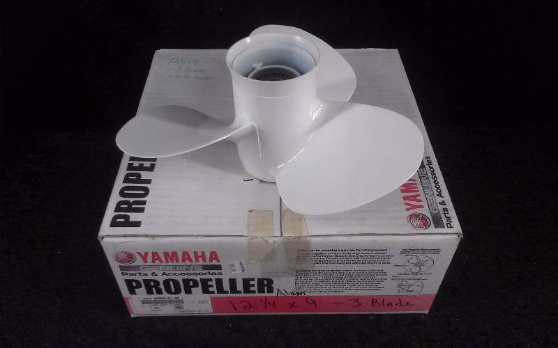 lot 882 image: Propeller - Yamaha, 12 14 x 9, 3 Blade, PN 663-45956-01-00