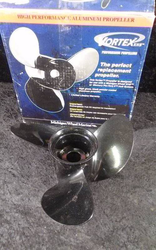 lot 883 image: Propeller - Vortex XHS, 12 14 x 15RH, 3 Blade, PN 992312