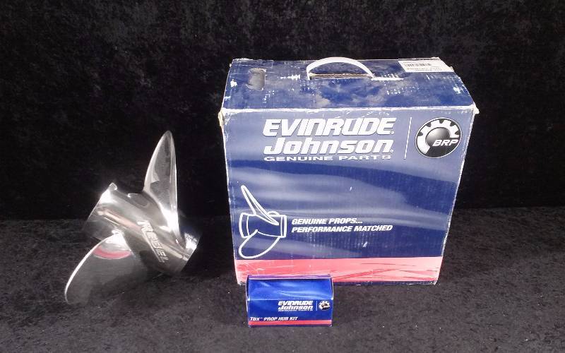 lot 885 image: Propeller - Evinrude Johnson Rebel, 3x15 18 x 20 RX, Stainless, PN 0763992
