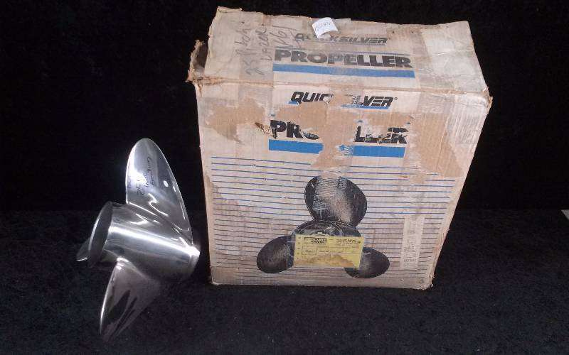 lot 890 image: Propeller - Quicksilver Mercury, 14 18 x 25, Stainless, PN 48-11078A40