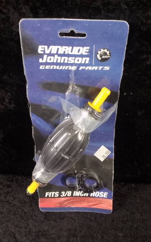 lot 986 image: Evinrude Fuel Primer Bulb Kit, Fits 38 Hose, PN 5008586