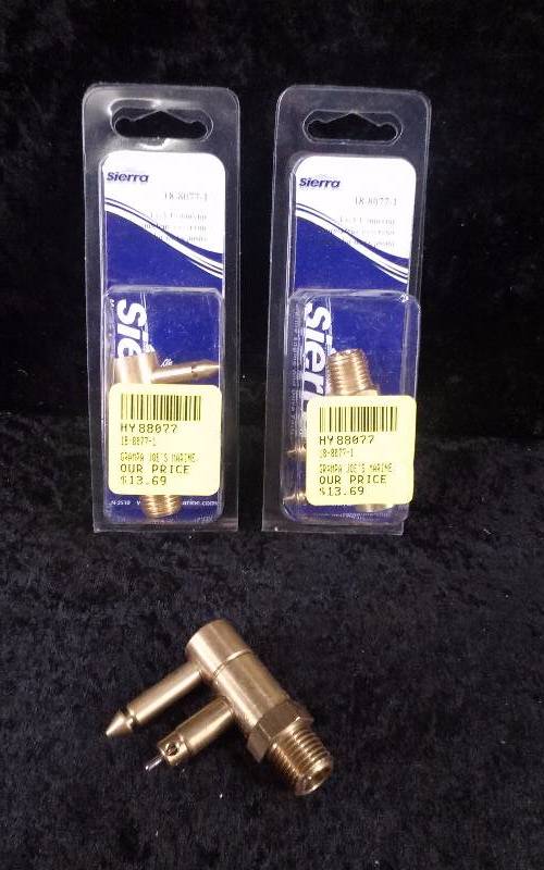 lot 1022 image: (3) Sierra Tank Connector, 14 NPT, PN 18-8077-1