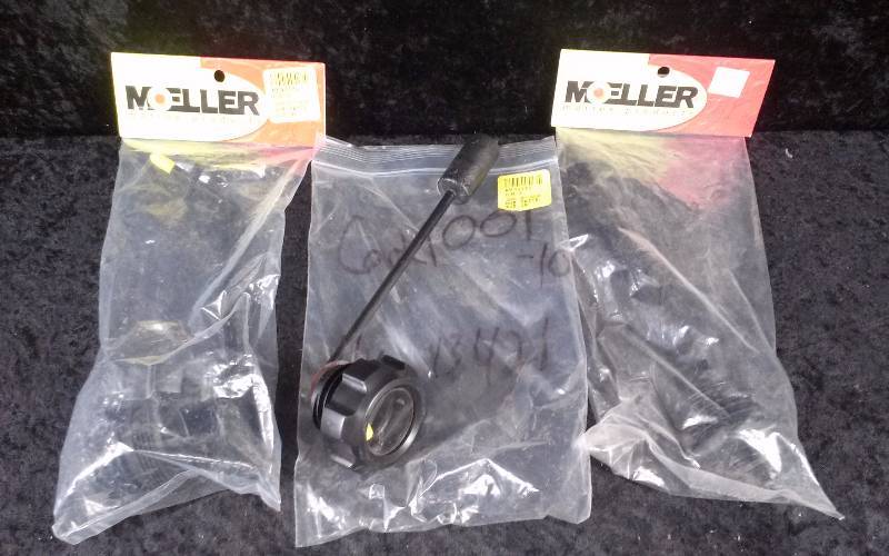 lot 1032 image: Lot - (2) Moeller Gauge AY PN 621001-10 & (1) Withdrawal AY PN 621002-10 (all for Ultra 36)