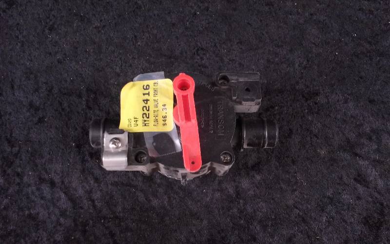 lot 1051 image: FlowRite Livewell Control Valve VHF