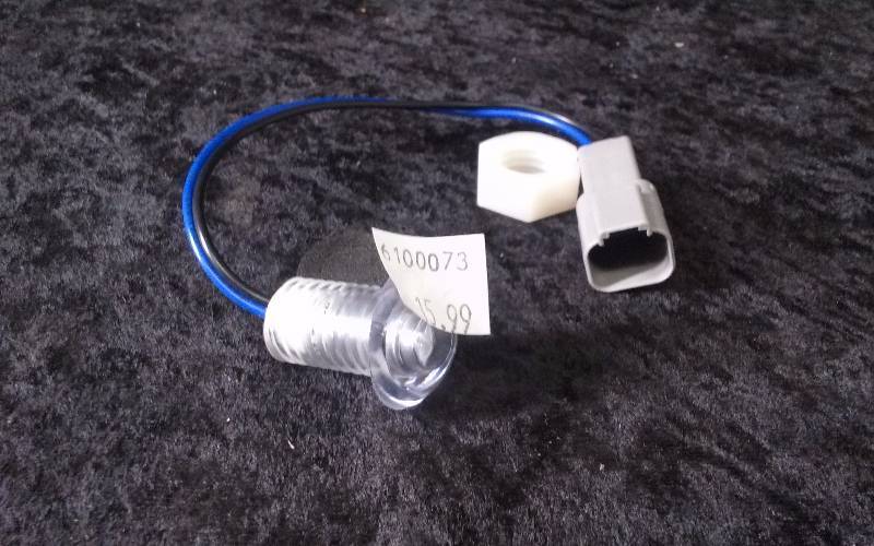 lot 1077 image: Ranger Livewell Light wConnector - Small