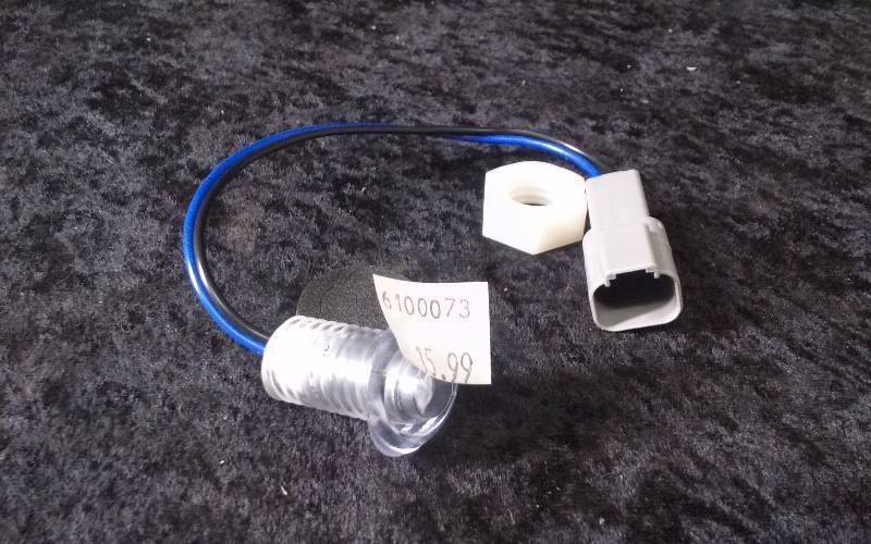 lot 1082 image: Ranger Livewell Light wConnector - Small