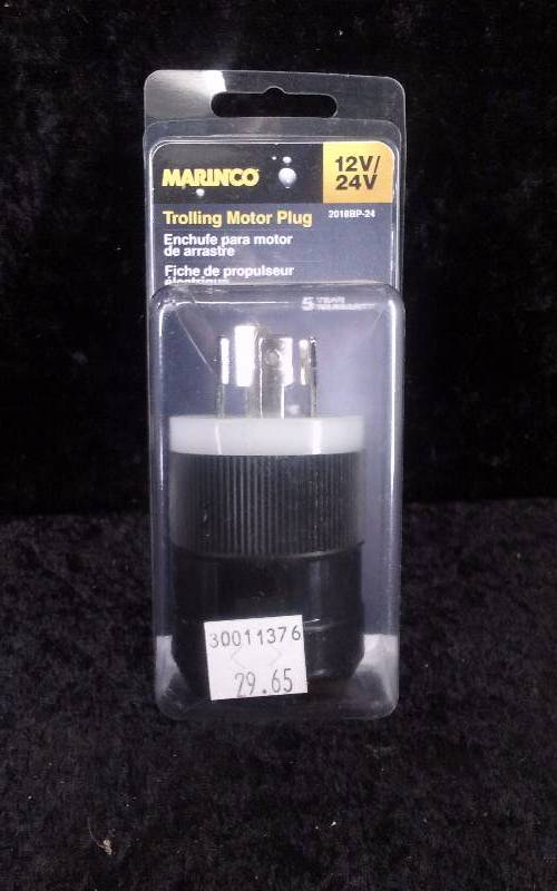 lot 1124 image: Marinco Trolling Motor Plug, 1224v, PN 2018BP-24