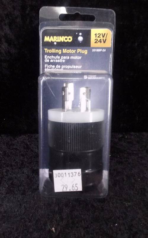 lot 1125 image: Marinco Trolling Motor Plug, 1224v, PN 2018BP-24