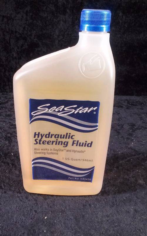 lot 1180 image: SeaStar Hydraulic Steering Fluid, 1qt
