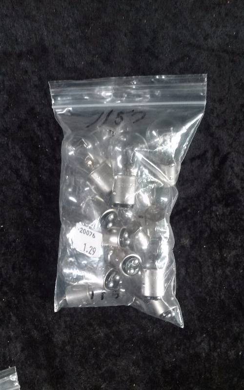 lot 1195 image: Lot - Replacement Bulbs #1157