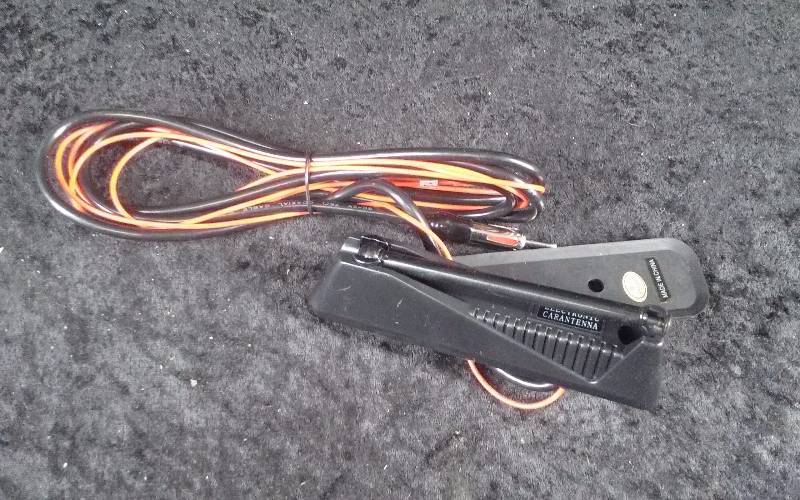 lot 1262 image: Metra Antenna Works Universal Amplified Electronic Antenna, 44-AU50
